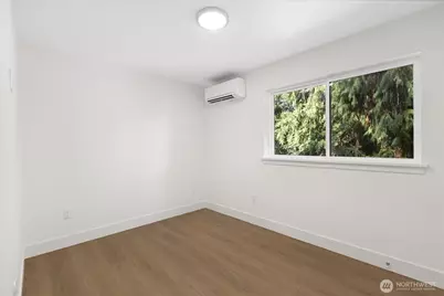 2349 NE 127th Street #B, Seattle, WA 98125 - Photo 22