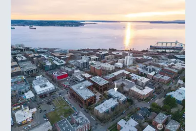 275 W Roy Street #412, Seattle, WA 98119 - Photo 26