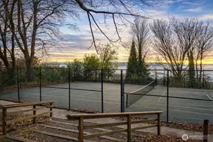 275 W Roy St, Seattle, WA 98119 - Photo 32