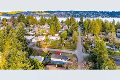 11503 Bartlett Avenue NE, Seattle, WA 98125 - Photo 36