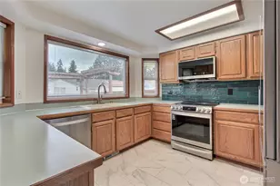 9112 Kelly Ct NE, Lacey, WA 98516 - Photo 4