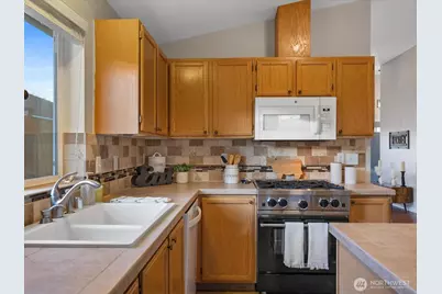 6418 105th Place NE, Marysville, WA 98270 - Photo 16