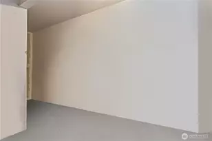 9405 S Ash St, Tacoma, WA 98444 - Photo 8