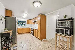 23716 Locust Wy, Bothell, WA 98021 - Photo 10