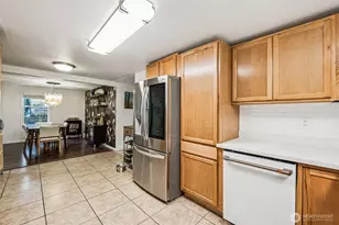 23716 Locust Wy, Bothell, WA 98021 - Photo 12