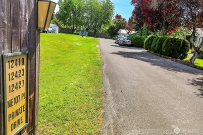 12419 NE 107th Place, Kirkland, WA 98033 - Photo 2