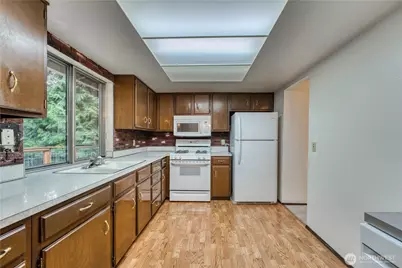 3915 NE Hyak Way, Bremerton, WA 98311 - Photo 10