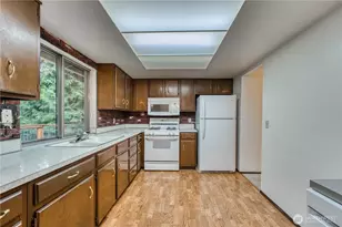 3915 NE Hyak Way, Bremerton, WA 98311 - Photo 10