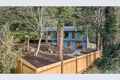 6703 119th Avenue NE, Kirkland, WA 98033 - Photo 2