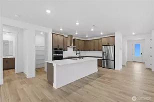 20429 Mystic Pl E, Bonney Lake, WA 98391 - Photo 2