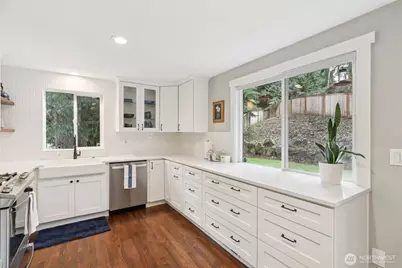 9512 235th Place SW, Edmonds, WA 98020 - Photo 8