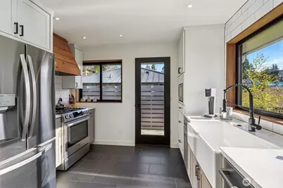 4015 SW Donovan Street, Seattle, WA 98136 - Photo 10