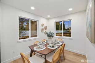 104 NE 85th St, Seattle, WA 98115 - Photo 16