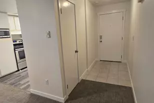 13821 SE Allen Rd., Bellevue, WA 98006 - Photo 16