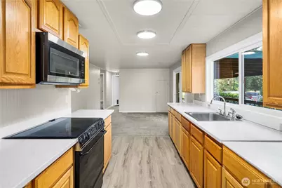 733 Tipsoo Loop S, Rainier, WA 98576 - Photo 14