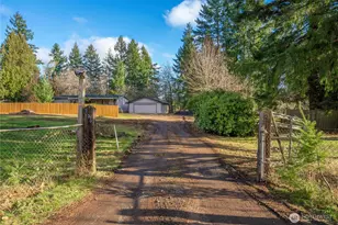 733 Tipsoo Loop S, Rainier, WA 98576 - Photo 4