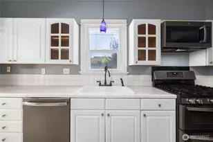 1506 12th St, Anacortes, WA 98221 - Photo 12