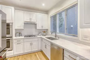 608 Bellevue Way SE, Bellevue, WA 98004 - Photo 12