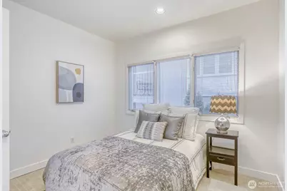 608 Bellevue Way SE #F1, Bellevue, WA 98004 - Photo 28