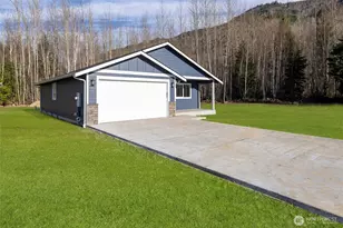6494 Watson Loop, Maple Falls, WA 98266 - Photo 2