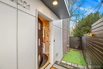 5021 Delridge Way SW, Seattle, WA 98106 - Photo 18