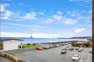 601 S 227th St, Des Moines, WA 98198 - Photo 2