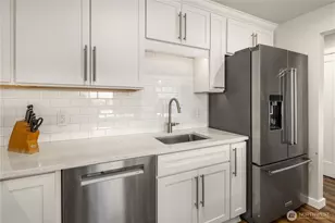 601 S 227th St, Des Moines, WA 98198 - Photo 8