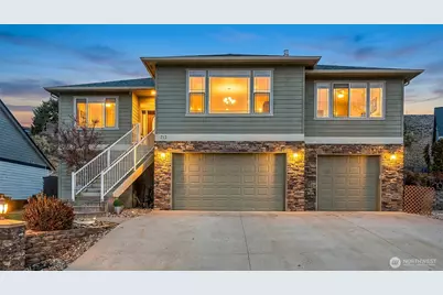 713 NE 19th Street, East Wenatchee, WA 98802 - Photo 1