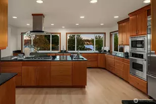 8533 NE Juanita Dr (Private Lane), Kirkland, WA 98034 - Photo 4