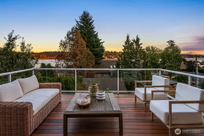 8533 NE Juanita Dr (Private Lane), Kirkland, WA 98034 - Photo 2