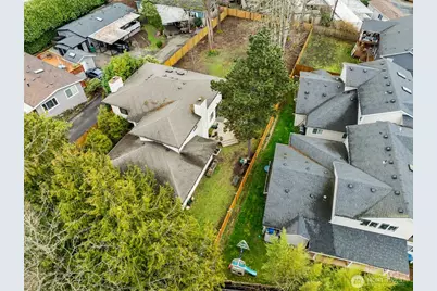 15215 Larch Way, Lynnwood, WA 98087 - Photo 8