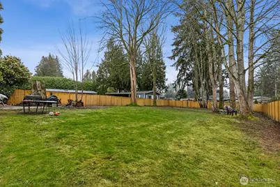 15215 Larch Way, Lynnwood, WA 98087 - Photo 12