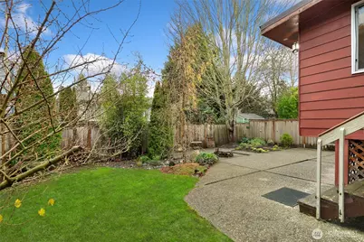 7747 37th Avenue NE, Seattle, WA 98115 - Photo 32