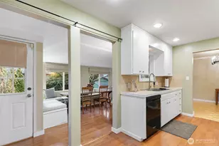 7747 37th Ave NE, Seattle, WA 98115 - Photo 16