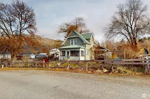 10 Bighorn Dr, Loomis, WA 98827 - Photo 2