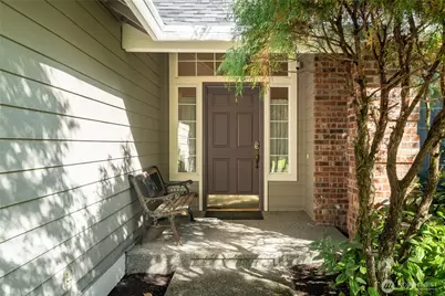 625 191st Street SW, Lynnwood, WA 98036 - Photo 2