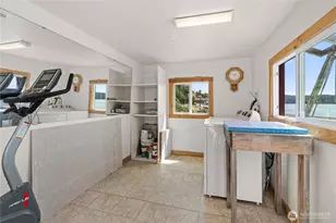 24186 Vashon Hwy SW, Vashon, WA 98070 - Photo 32