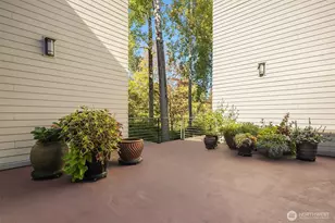 6300 Sand Point Way Way NE, Seattle, WA 98115 - Photo 20