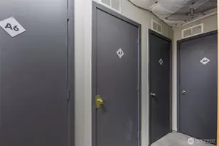 232 Belmont Ave E, Seattle, WA 98102 - Photo 24