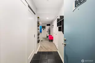 232 Belmont Ave E, Seattle, WA 98102 - Photo 2