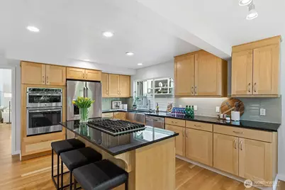 16208 SE 33rd Circle, Bellevue, WA 98008 - Photo 12