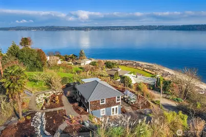 8017 SW Dilworth Road, Vashon, WA 98070 - Photo 2