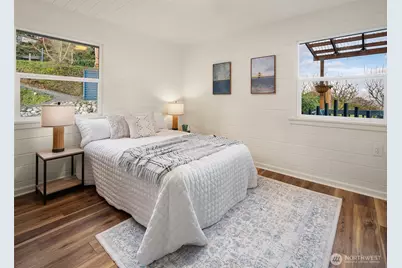 8017 SW Dilworth Road, Vashon, WA 98070 - Photo 16