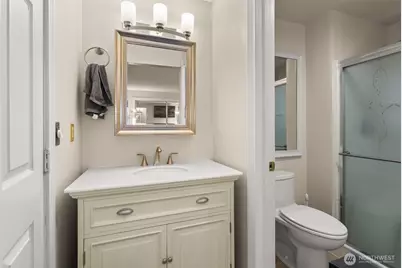 7309 N Skyview Place #F304, Tacoma, WA 98406 - Photo 8