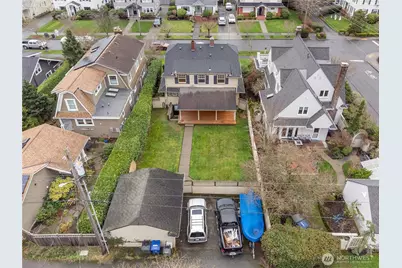 1005 Grand Avenue, Everett, WA 98201 - Photo 6