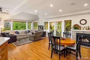 4411 NE 90th St, Seattle, WA 98115 - Photo 10