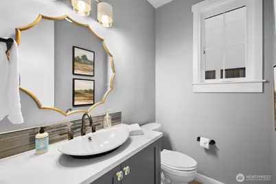 208 35th Avenue E, Seattle, WA 98112 - Photo 16