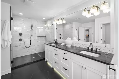 208 35th Avenue E, Seattle, WA 98112 - Photo 22