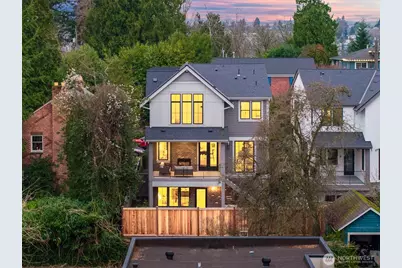 208 35th Avenue E, Seattle, WA 98112 - Photo 40