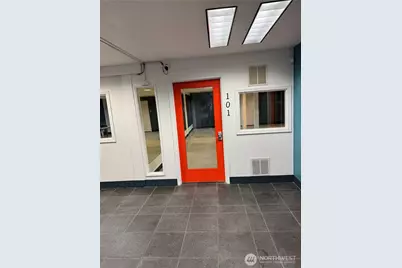 23931 Highway 99 #101, Edmonds, WA 98026 - Photo 2